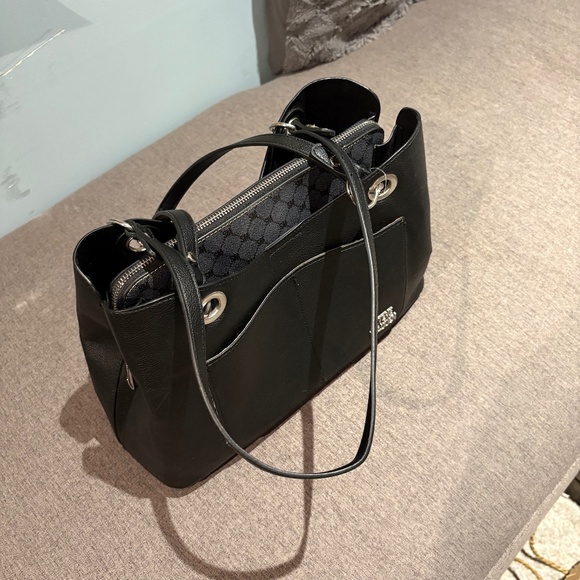 Steve Madden Tote Bag - Picture 1 of 16